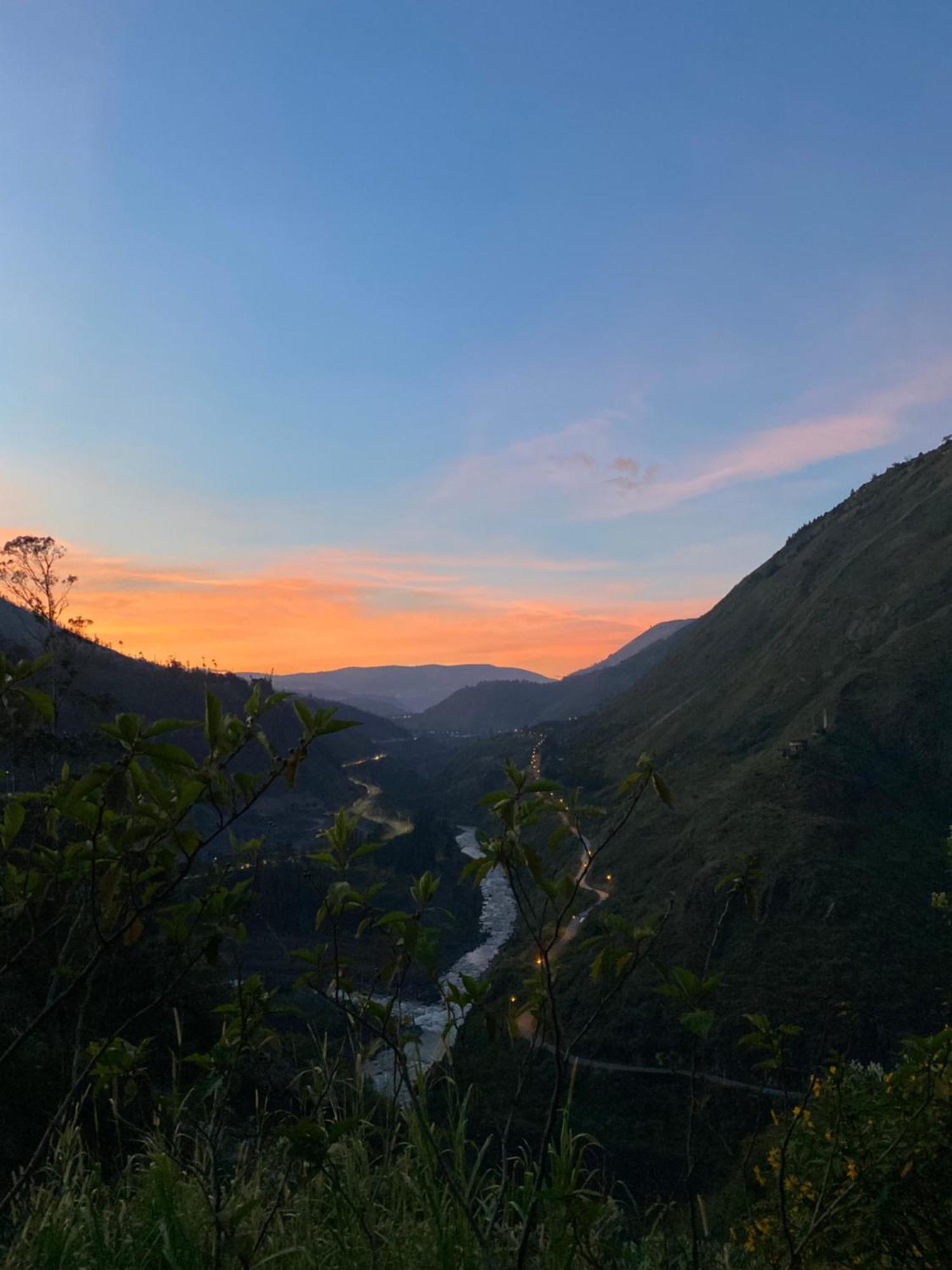 High-End Holiday Cabin - Tungurahua Hot Springs Baños Exteriör bild